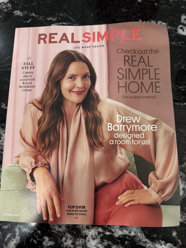 Real Simple magazine  October 2025  Drew Barrymore - Real Simple Home -