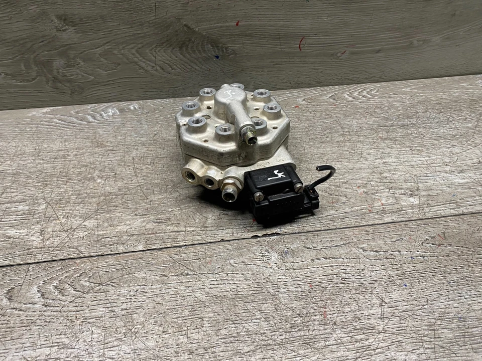 OEM MERCEDES-BENZ 420SEL 560SEL 560SL 1986-1991 FUEL INJECTION DISTRIBUTOR V8 - Image 2 of 4