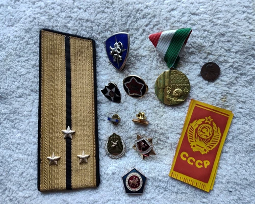 Post World War 2 American Military Badge and Pin Badge