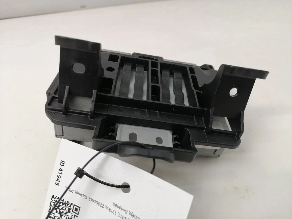 Mercedes-Benz E W212 2011 Other control units/ modules A2049009301  