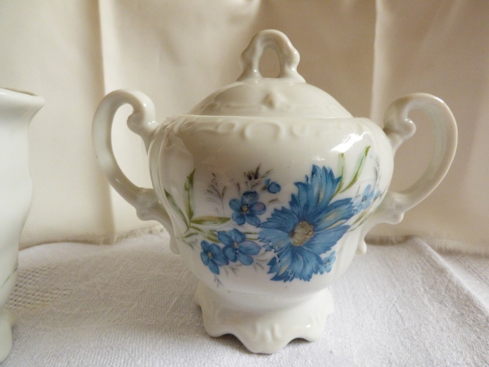 Vintage Bowl Set Cornflower Tee - Floral
