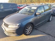 2011-2015 VOLKSWAGEN JETTA PASSENGER NEAR SIDE HEADLIGHT 5C8941005