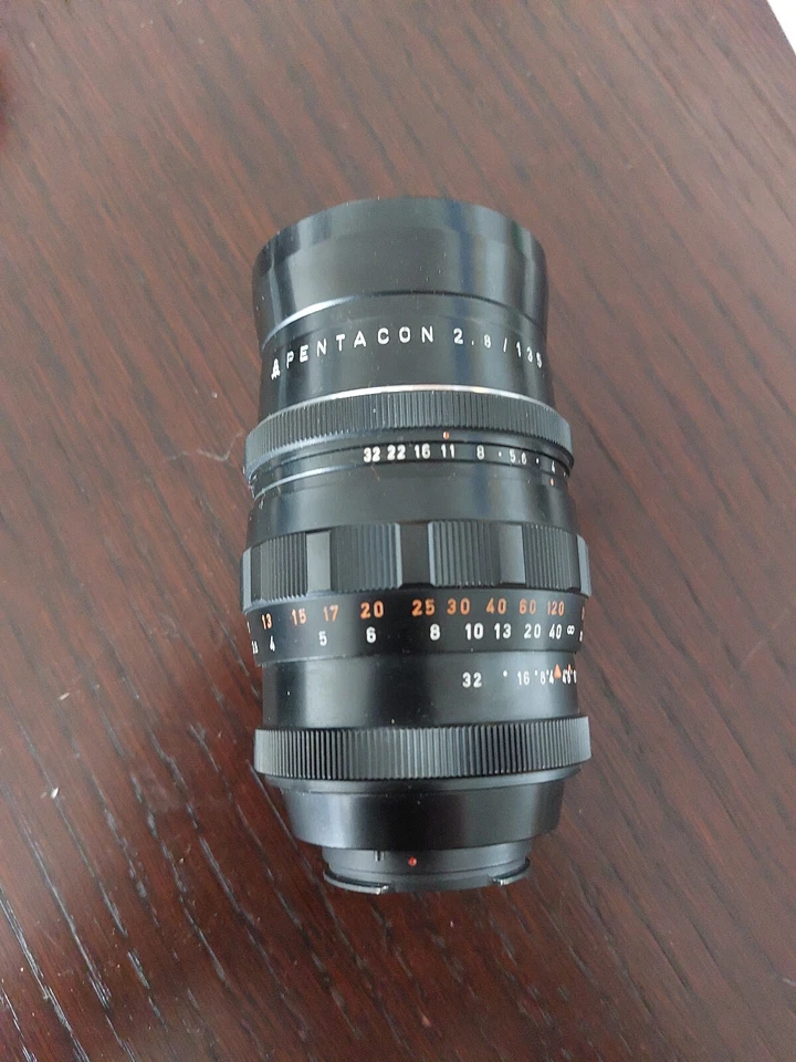 EXA 1a DDR Spiegelreflexkamera mit 2 Prismeneinsätzen, 3 Objektiven und Zubehör - Bild 3 von 4