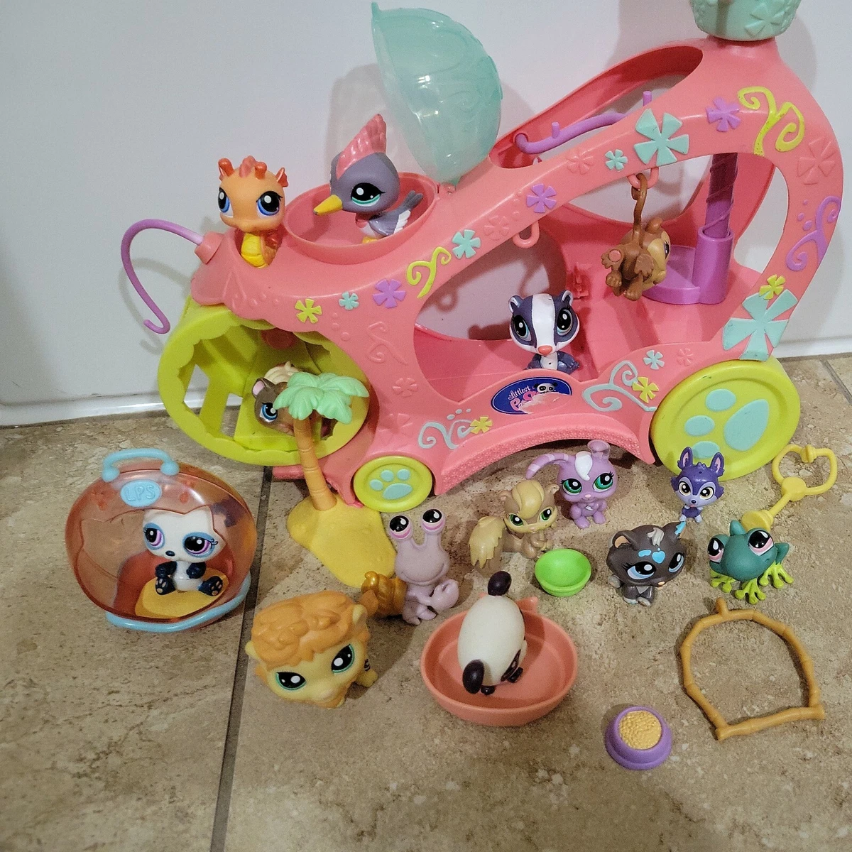 2009 Hasbro Littlest Pet Shop Paw Powered Cruiser Hamster Wheel Car lot