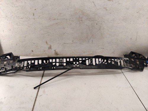 BMW 5 G30 G31 G38 2018 Halterung Stoßstange Stoßfänger hinten SKN7457