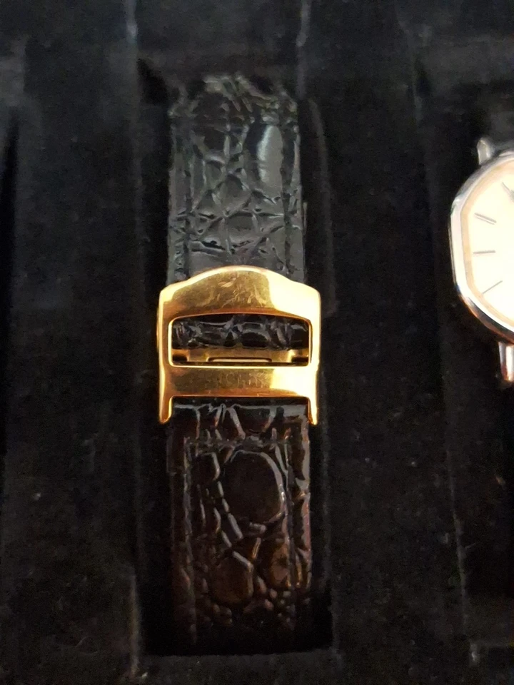 Reloj sin mangas Jackie Kennedy de acero inoxidable dorado JBK Camrose And Kross para mujer excelente estado Foto 2 de 4