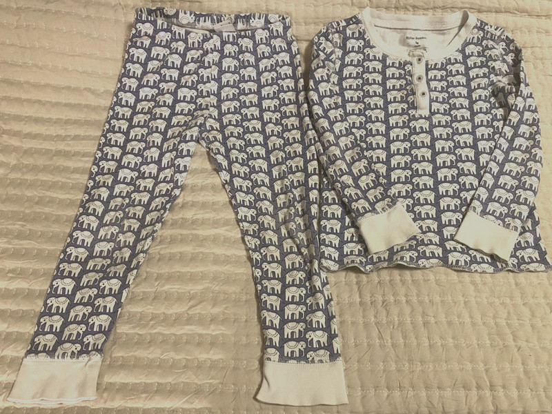 Roller Rabbit  Pima Cotton Elephant Printed Long Sleeve 2PC Pajama Set 4 years