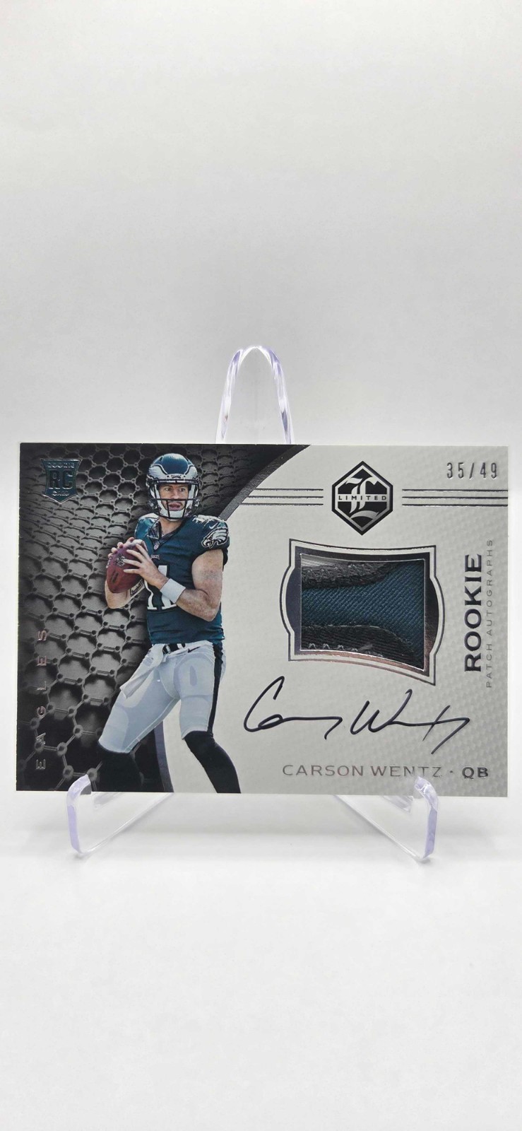 Carson Wentz Panini Limited #109 Patch Autograph