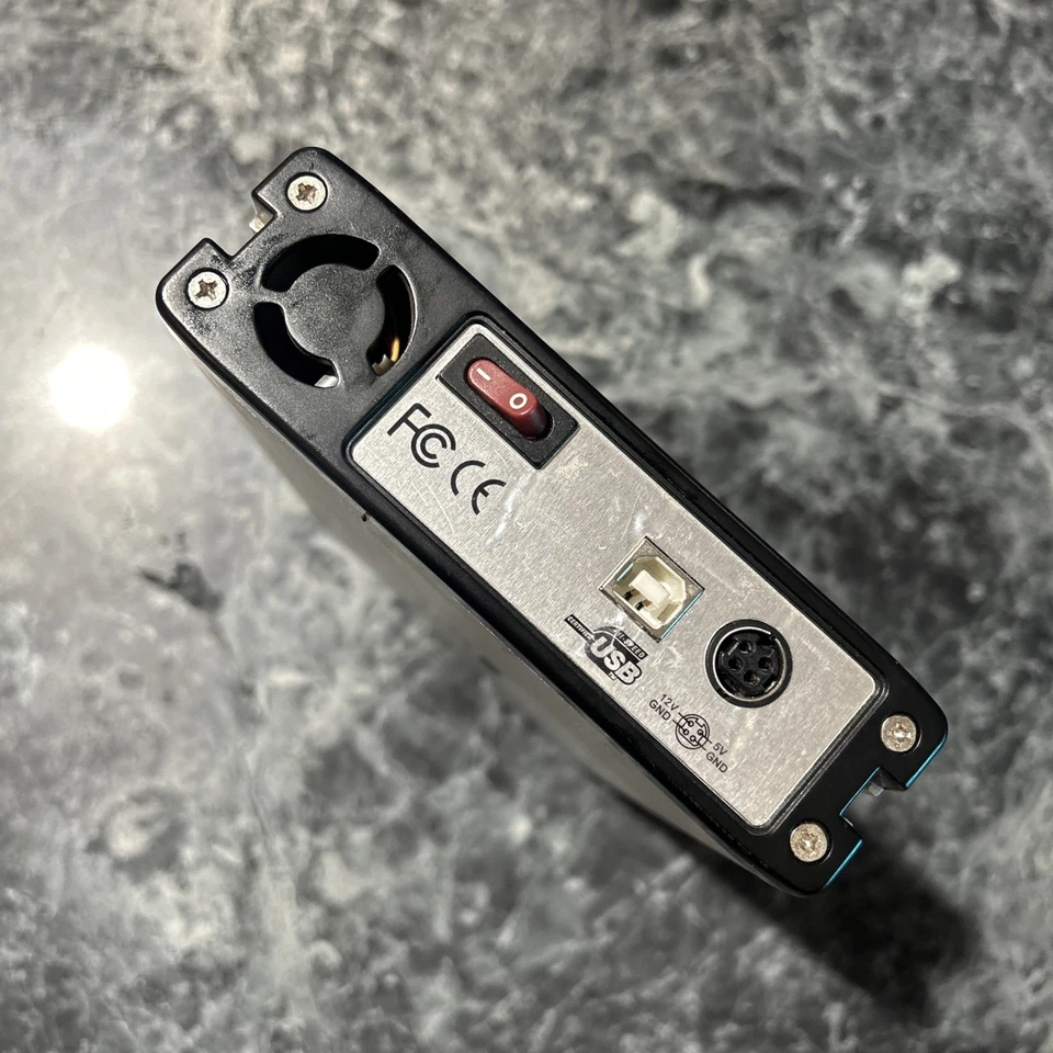 DISCO DURO EXTERNO USB 2.0 TITANIO 500 GB TFD50072 FANTOM DRIVES Foto 2 de 4