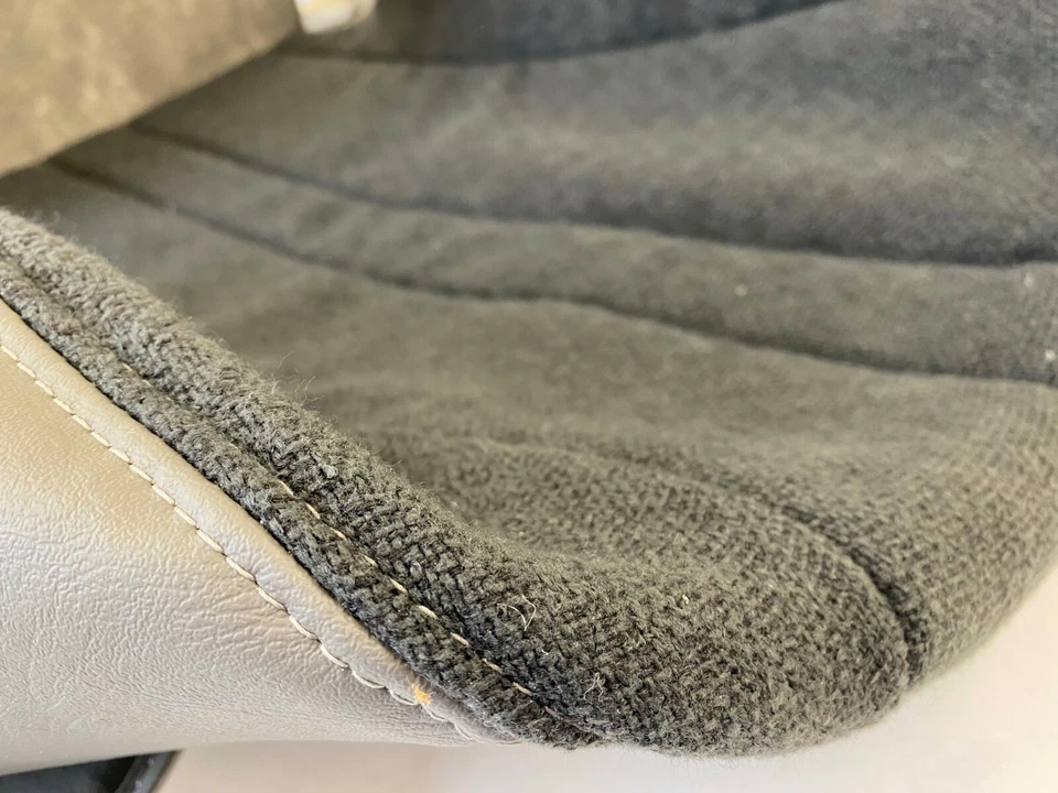 Funda de cojín de asiento de tela gris para conductor pasajero Chevrolet Express GMC Savana Van Foto 4 de 4