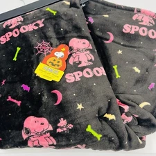 PEANUTS Snoopy Woodstock Halloween Throw Blanket 50"x70” Black Pink Spooky NEW