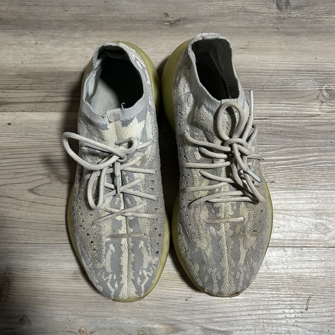 adidas Yeezy Boost 380 Alien Primeknit Camouflage Beige Gray  display picture 1