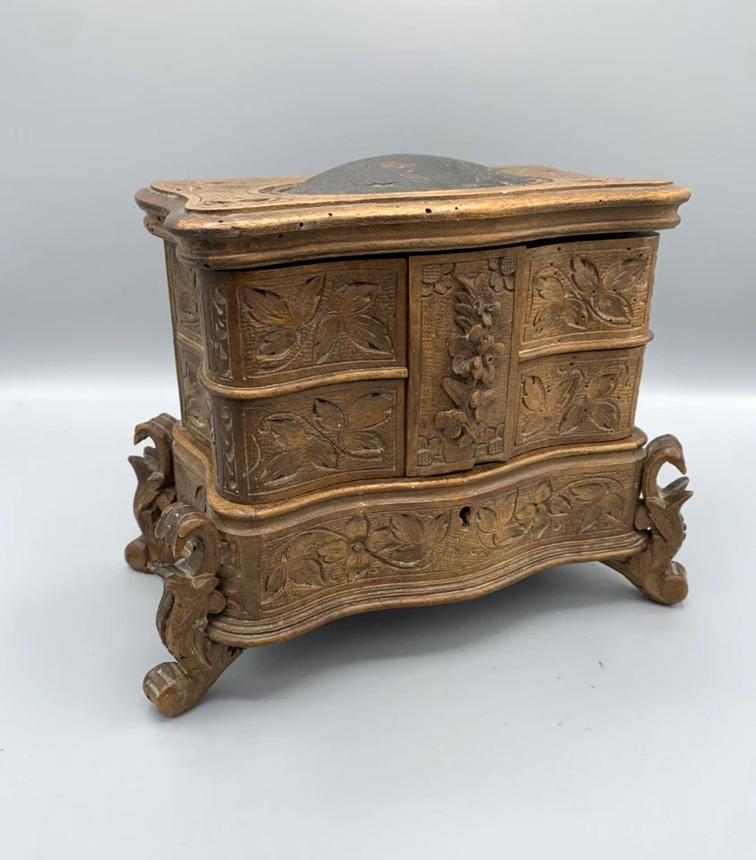 Coffret à bijoux ancien XIXe bois sculpté foret noire commode miniature - Photo 4/4