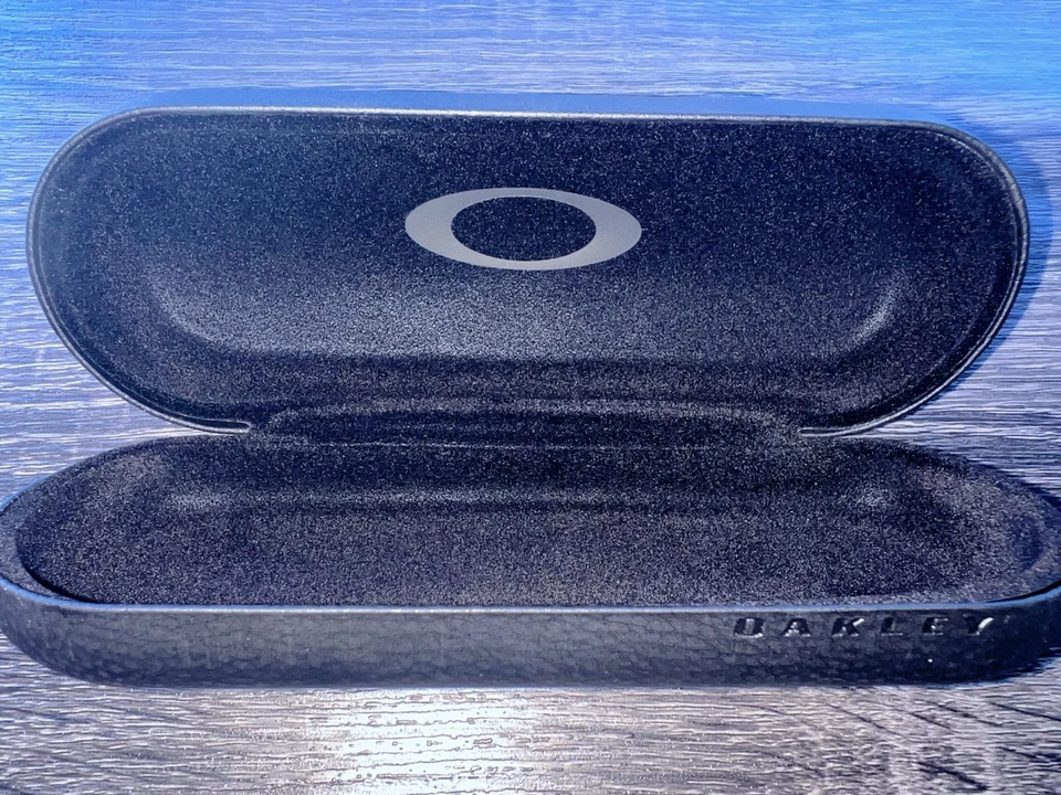 AUTÉNTICO ESTUCHE OAKLEY NEGRO NUEVO SOLO PARA GAFAS Y GAFAS DE SOL (VENDEDOR DE EE. UU.) Foto 4 de 4