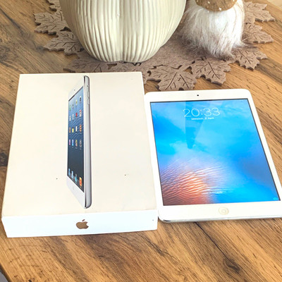 Apple iPad mini 2 7,9 Zoll 16 GB Silber Wi Fi Tablet MD531FD/A