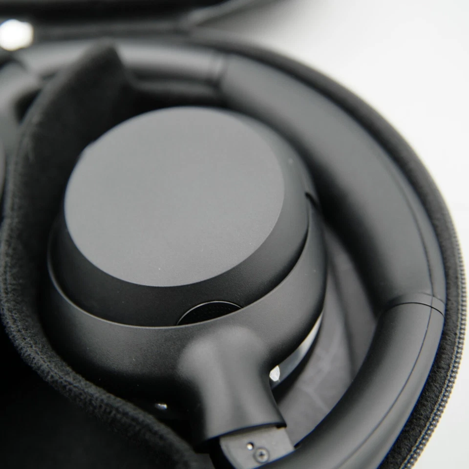 New Sony ULT WEAR Wireless Noise Cancelling Headphones. BLACK. Free Shipping! - Image 3 of 4