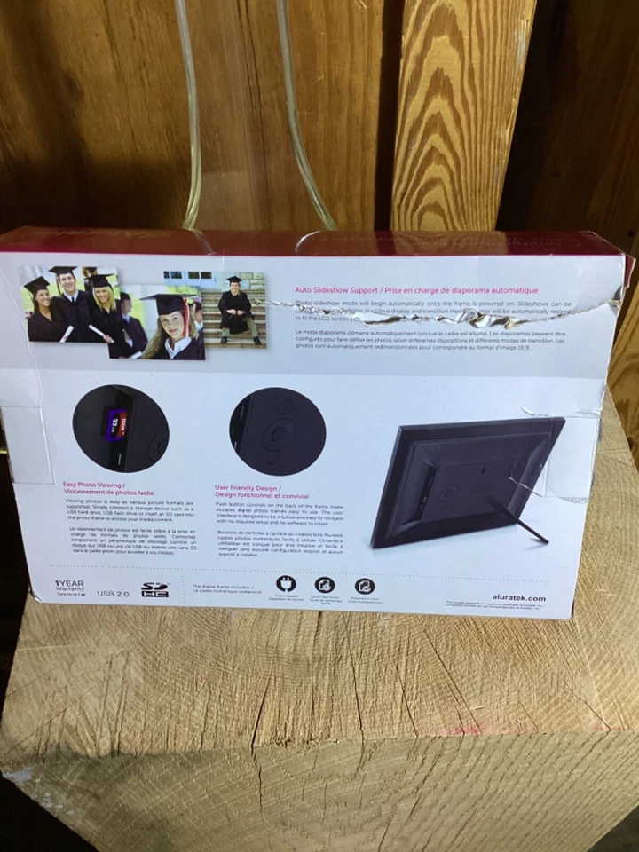 Aluratek 7" Black Digital Photo Frame with Automatic Slideshow Model ADPF07SF - Image 2 of 4