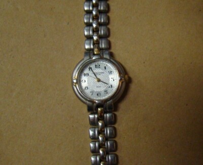 kleine Damenuhr chice Armbanduhr Damen Chronograph 50 M neue  Batterie