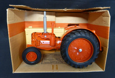 “1986 ERTL Case 600 Tractor 1/16 – Mint, USA Made, No Decals + Letter”