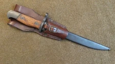 WW2 Japanese Type 30 Bayonet Scabbard and Frog.