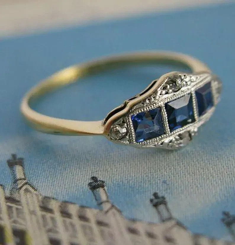 Art Deco style blue sapphire and diamond cocktail ring