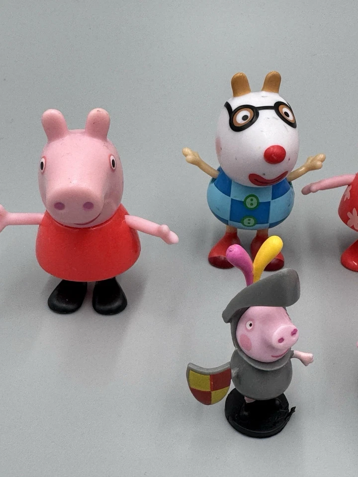 PEPPA PIG Estuche para llevar amigos con figuras 7 y lote de columpio de barco de feria Foto 4 de 4