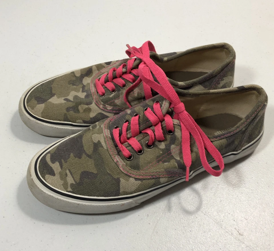 Mossimo Camouflage Camo Athletic Flats Canvas Shoes Womens Size 9 - Image 2 of 4