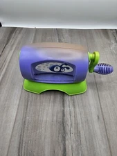 Provo Craft Cuttlekids Shape Maker Cuttle Kids Die Cut Machine Only Works Great!