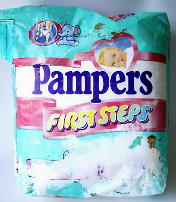 VINTAGE 90's PAMPERS FIRST STEPS 12kg+ 26bs+ JUNIOR DIAPERS NEW !