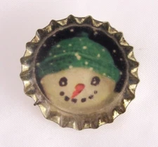 Vintage Silver Metal Bottle Cap Frame Snowman Holiday Pin Brooch - Cute!