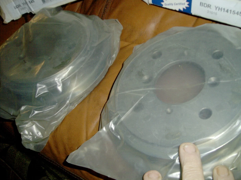 Juego de 2 tambores de freno traseros para Suzuki Swift Chevy Geo Metro Lsi Foto 2 de 3