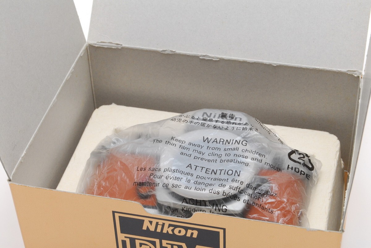 Unused Nikon New FM2 FM2N LAPITA Limited 100 Edition 35mm Unused Nikon New FM2 FM2N LAPITA Limited 100 Edition 35mm