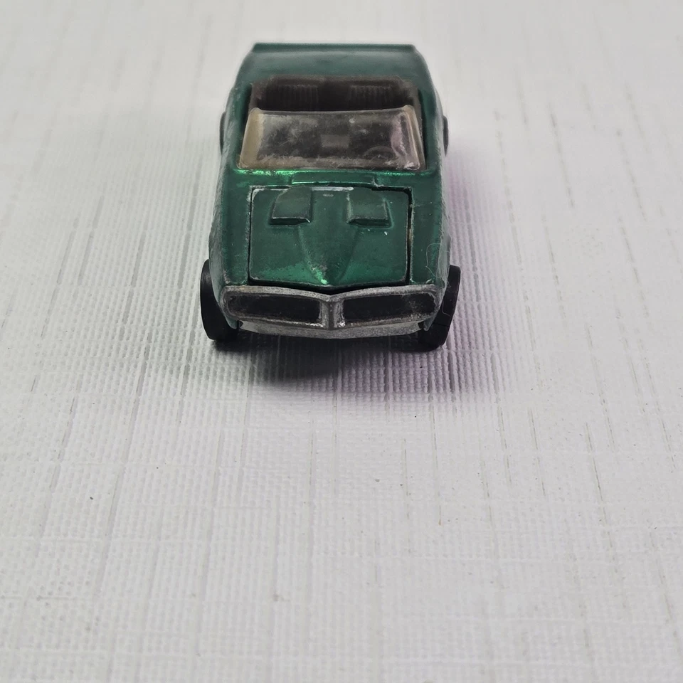 Hot Wheels Redline Custom Firebird Green 1968 Sweet 16 Hecho en Estados Unidos Foto 3 de 4