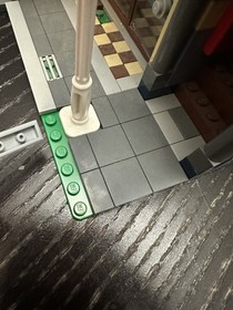 LEGO Creator Expert Modular Pet Shop 10218, Preowned READ DESCRIPTION