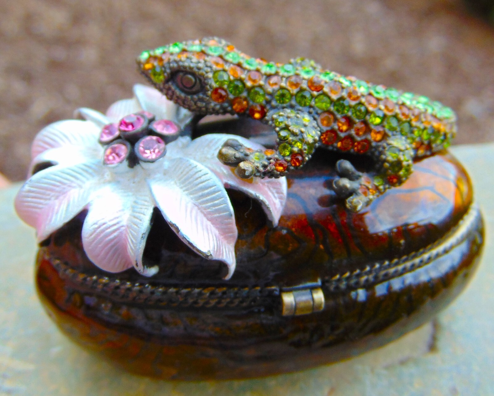 Box Stone Gecko METAL TRINKET BOX ~ RHINESTONE GECKO ~ WITH HINGED FLIP UP ENAMEL LID ...