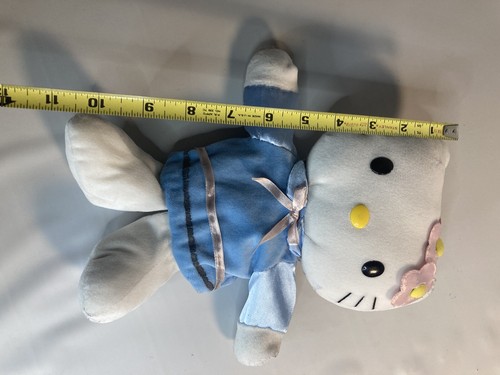 Hello Kitty Sanrio hand puppet plush stuffed animal - Picture 2 of 4