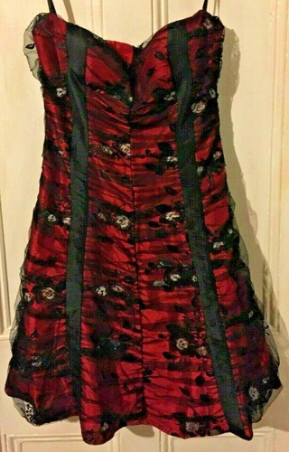 Impresionante vestido gótico rojo y negro largo hasta la rodilla,  underlayers Talla 10 | eBay