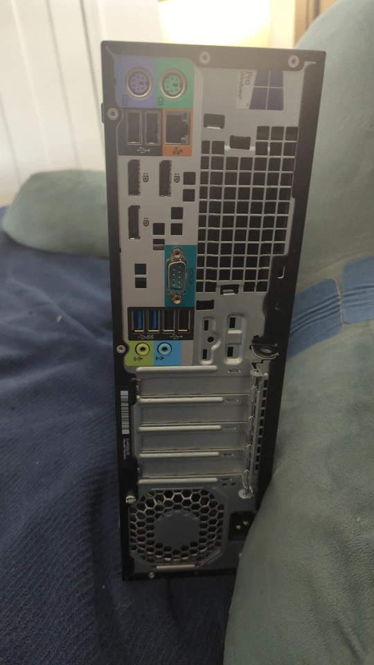 HP Z230 SFF Workstation Core i3-4160 3.6GHz 8GB RAM 921GB HDD - Image 3 of 4