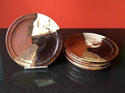 SET OF 6 (SIX) STUDIO POTTERY DINNER PLATES IN THE MINGEI STYLE