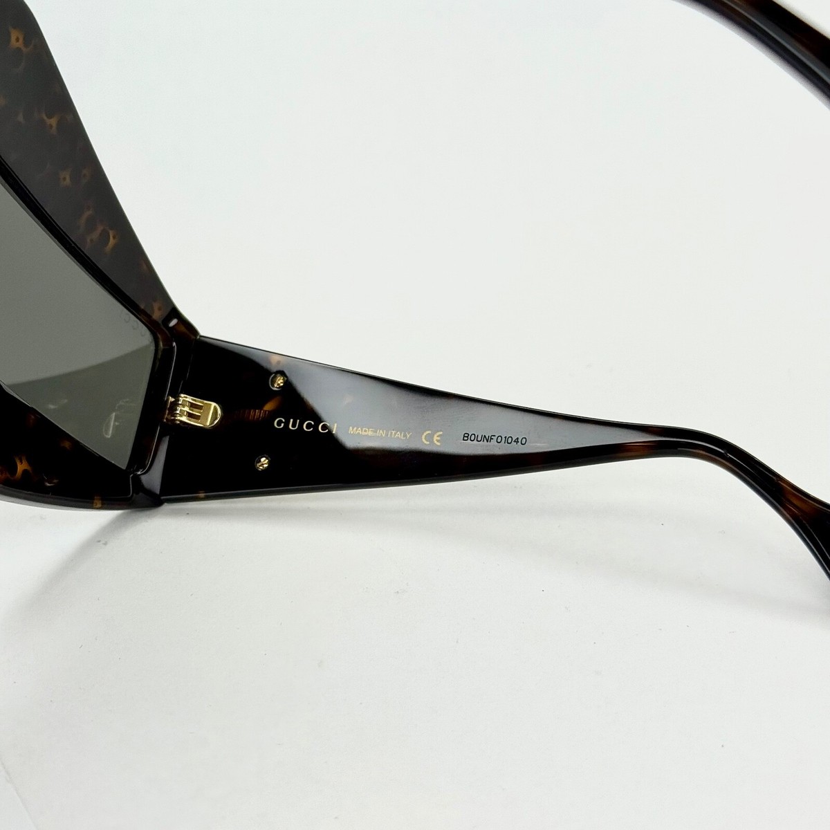 GUCCI AUTHENTIC HOLLYWOOD FOREVER 0357 Brown Crystal Stud