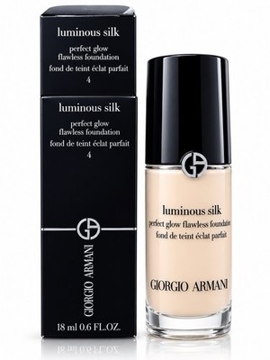Giorgio Armani Luminous Silk Foundation Shade 4, 18 ml/0.6 fl oz