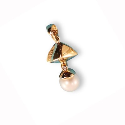Pyramidenanhänger mit weißen Perlen - 14 Karat Gelbgold + Diamantspitze