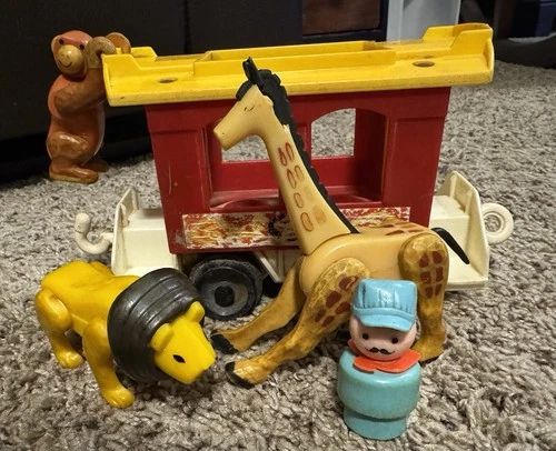 VTG Fisher Price Little People Circus Train Caboose, Conductor, & Animals