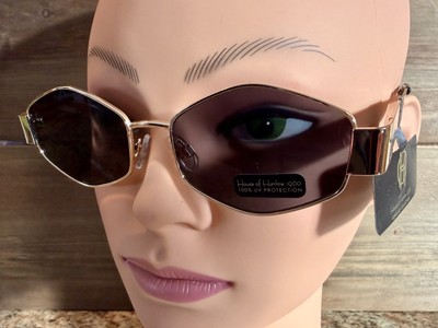 Black  Vintage 1960s Sunglasses with Gold Accents - Women\'s Fashion Shades Black Women Gold Vintage Sunglasses for sale | eBay main image 4