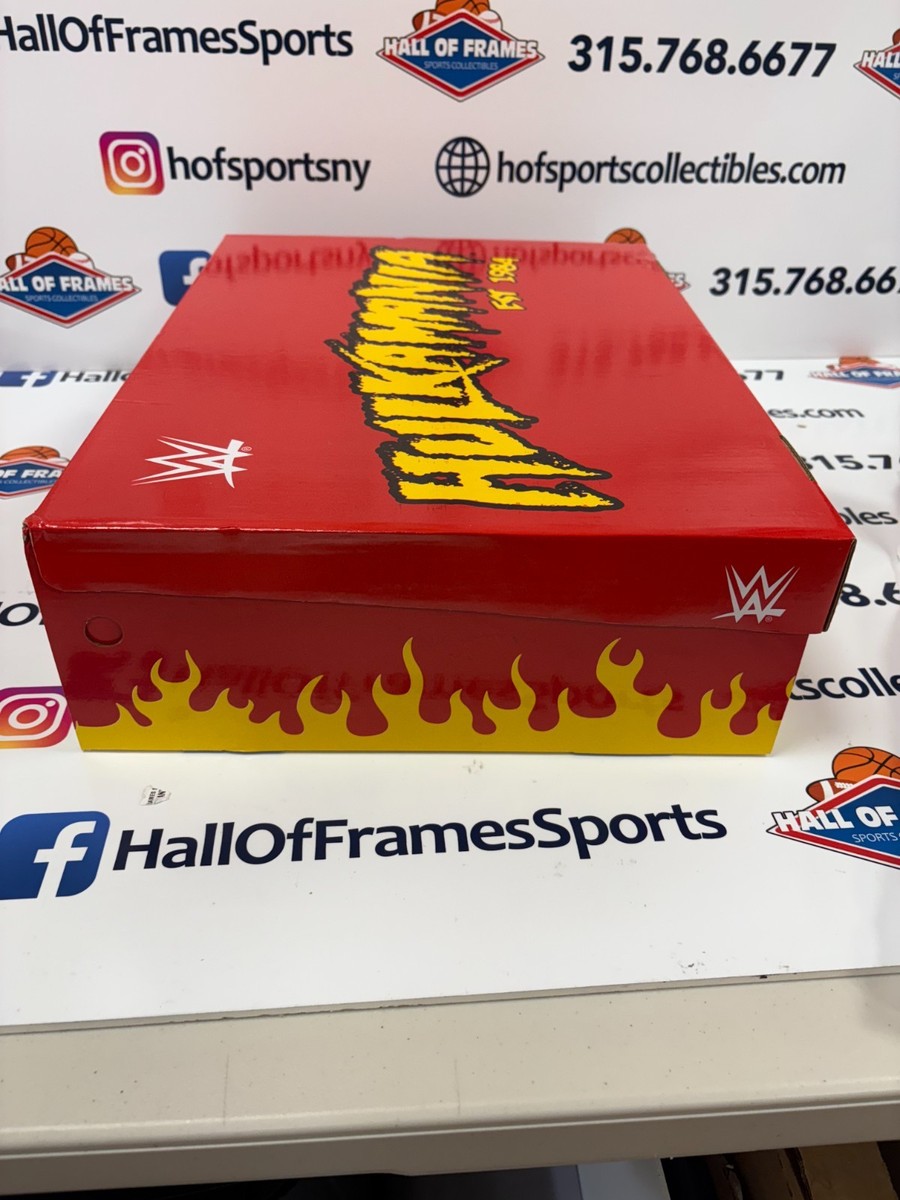 HULK HOGAN WWE LICENSED RED BOOTS WITH FLAMES SIZE 10 NEW W/ BOX