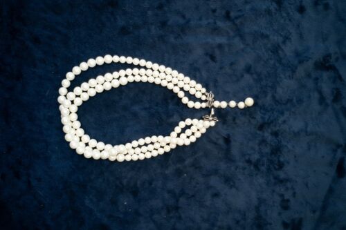 Vintage Signed Marvella Faux Pearl 3 Strand Necklace - Afbeelding 1 van 5