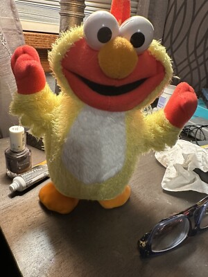 VINTAGE CHICKEN DANCER ELMO W/ ORIGINAL BOX 2003 WORKS GREAT | eBay