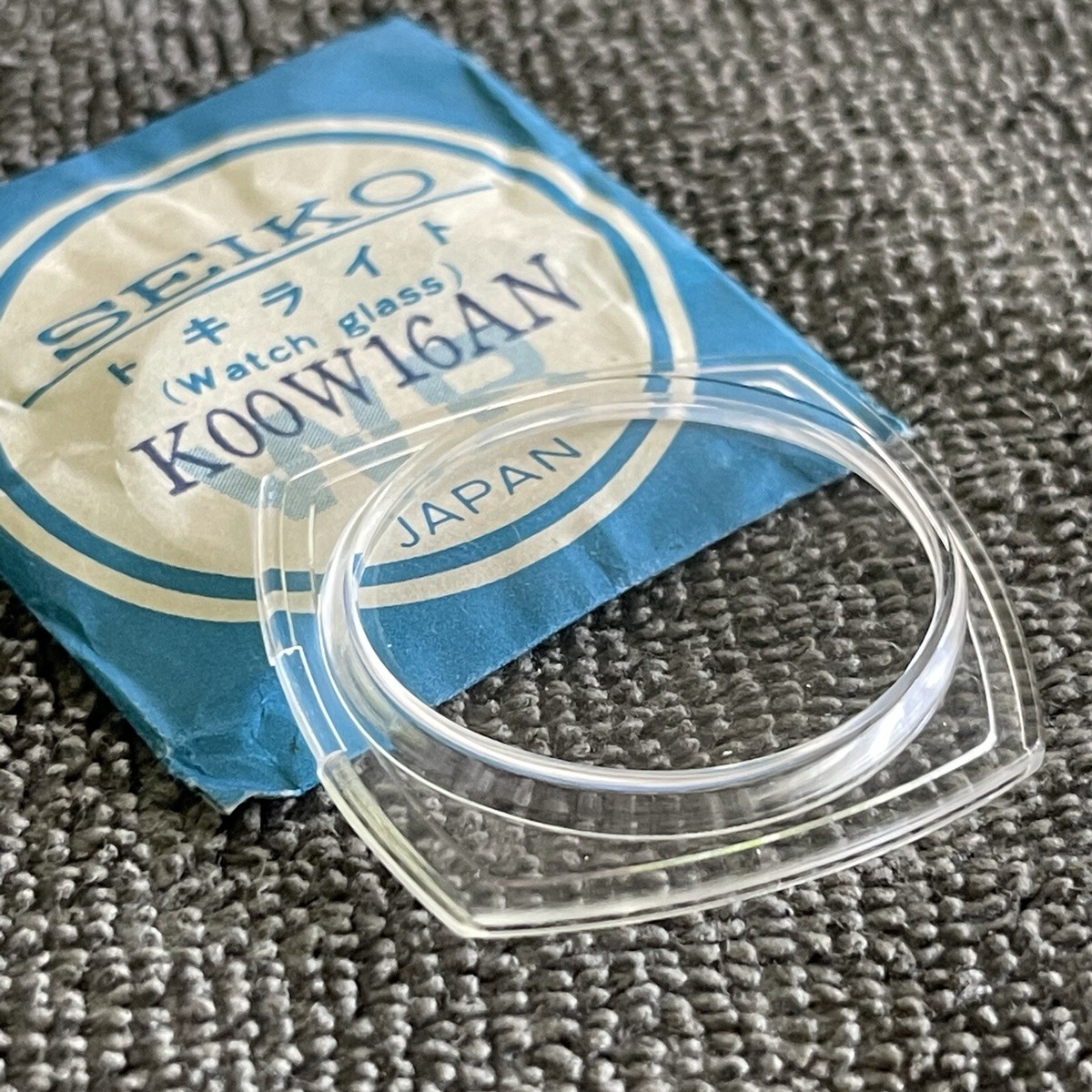 NOS GENUINE CRYSTAL FOR SEIKO 6106-5436 6106-5430 6106-5439