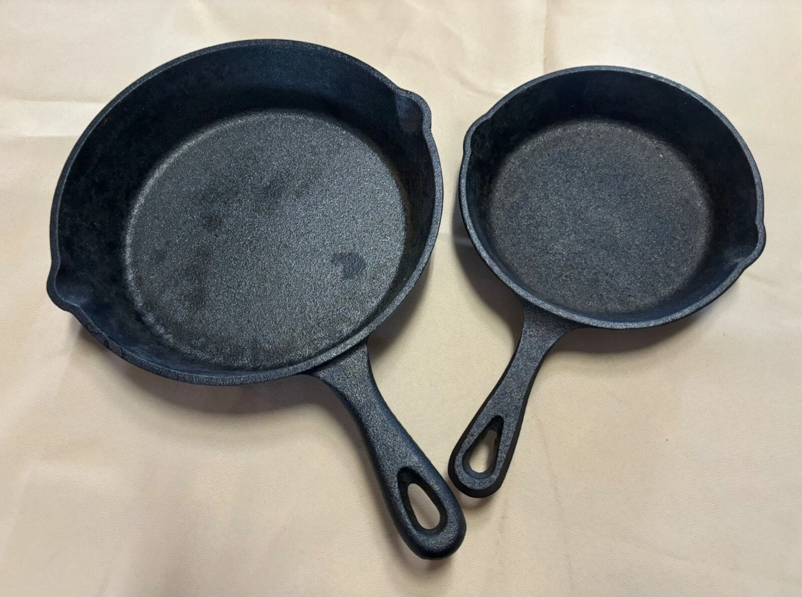 Lot Of 2 Cast Iron Skillets 6" & 8"Pre Seasoned Skillet Induction Gas Electric