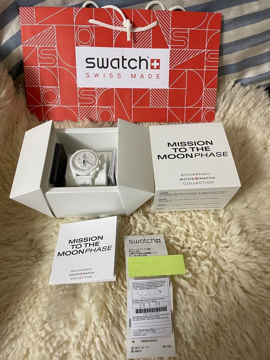 Omega x Swatch snoopy Speedmaster MISSION TO THE MOONPHASE Omega x Swatch snoopy Speedmaster MISSION TO THE MOONPHASE
